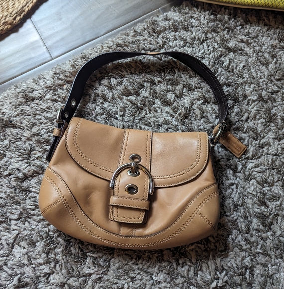 Coach Handbags - Coach Soho Hobo Bag